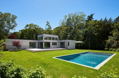 The Prefabricated Shift House Brings Modularity to High-End Design