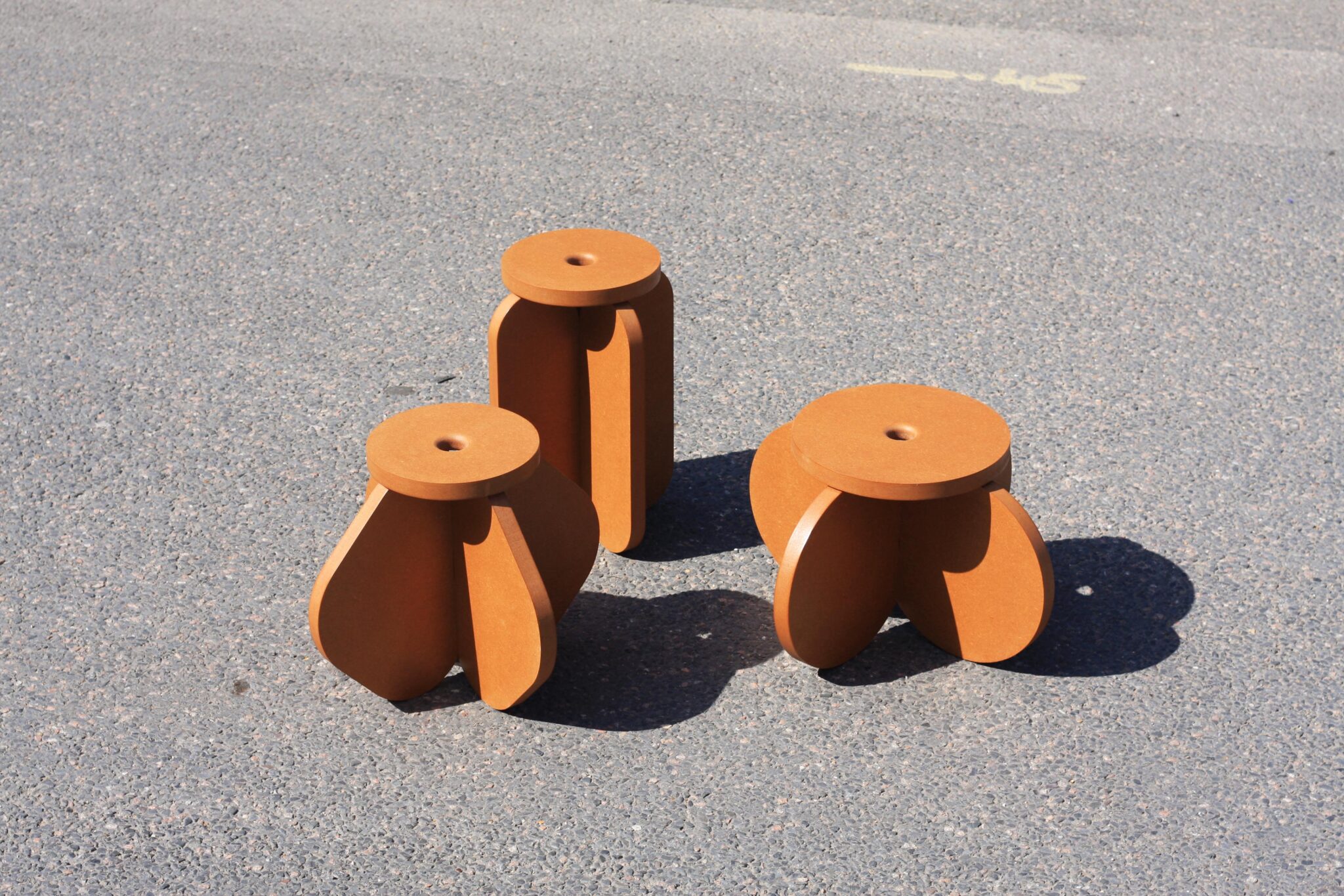 Take 5: Snake Bags, Spool Tables, and Crochet Shirts